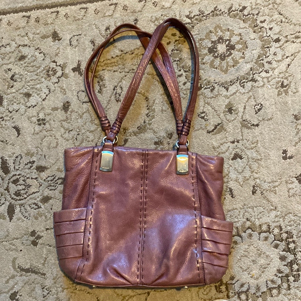 Leather tote bag